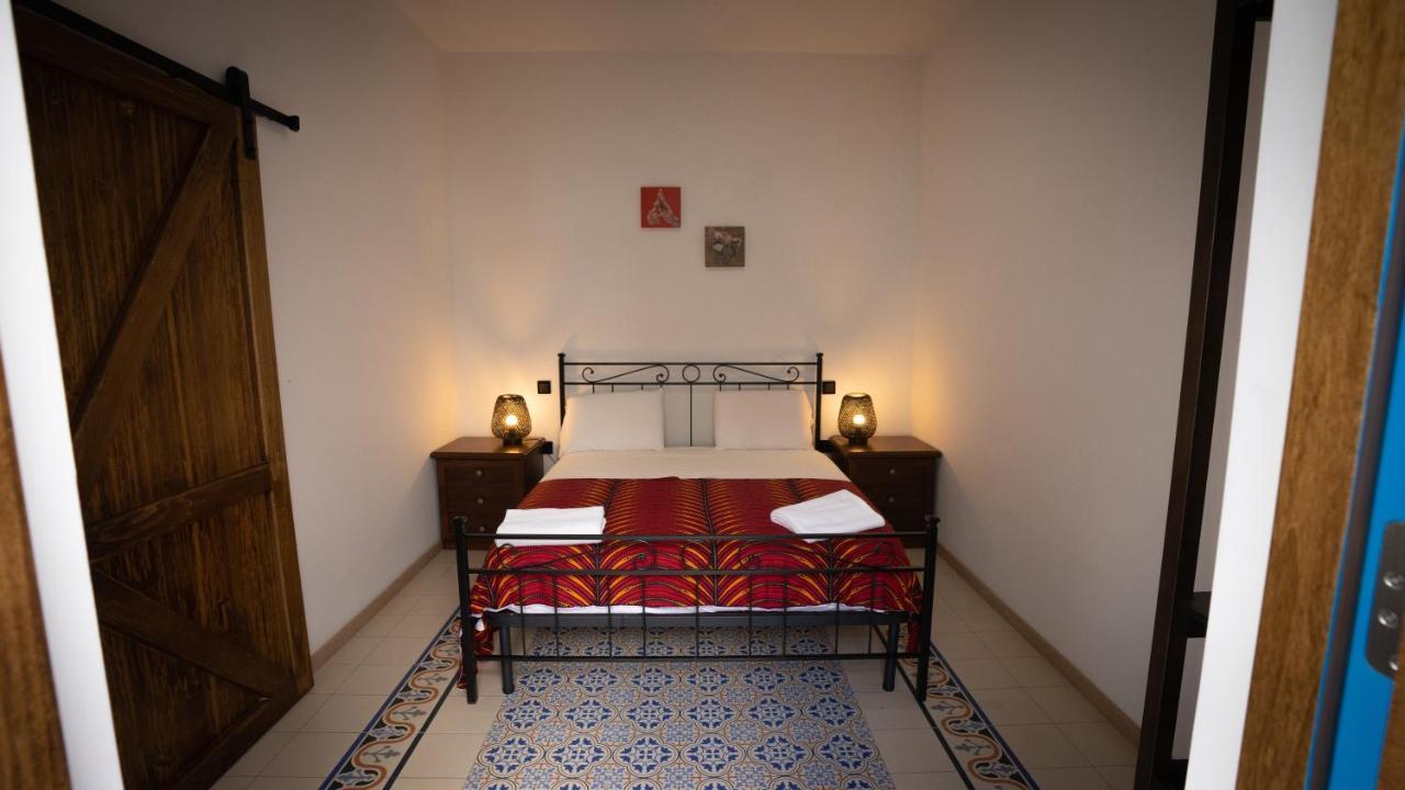 Solemare Bed & Breakfast Надур Екстериор снимка